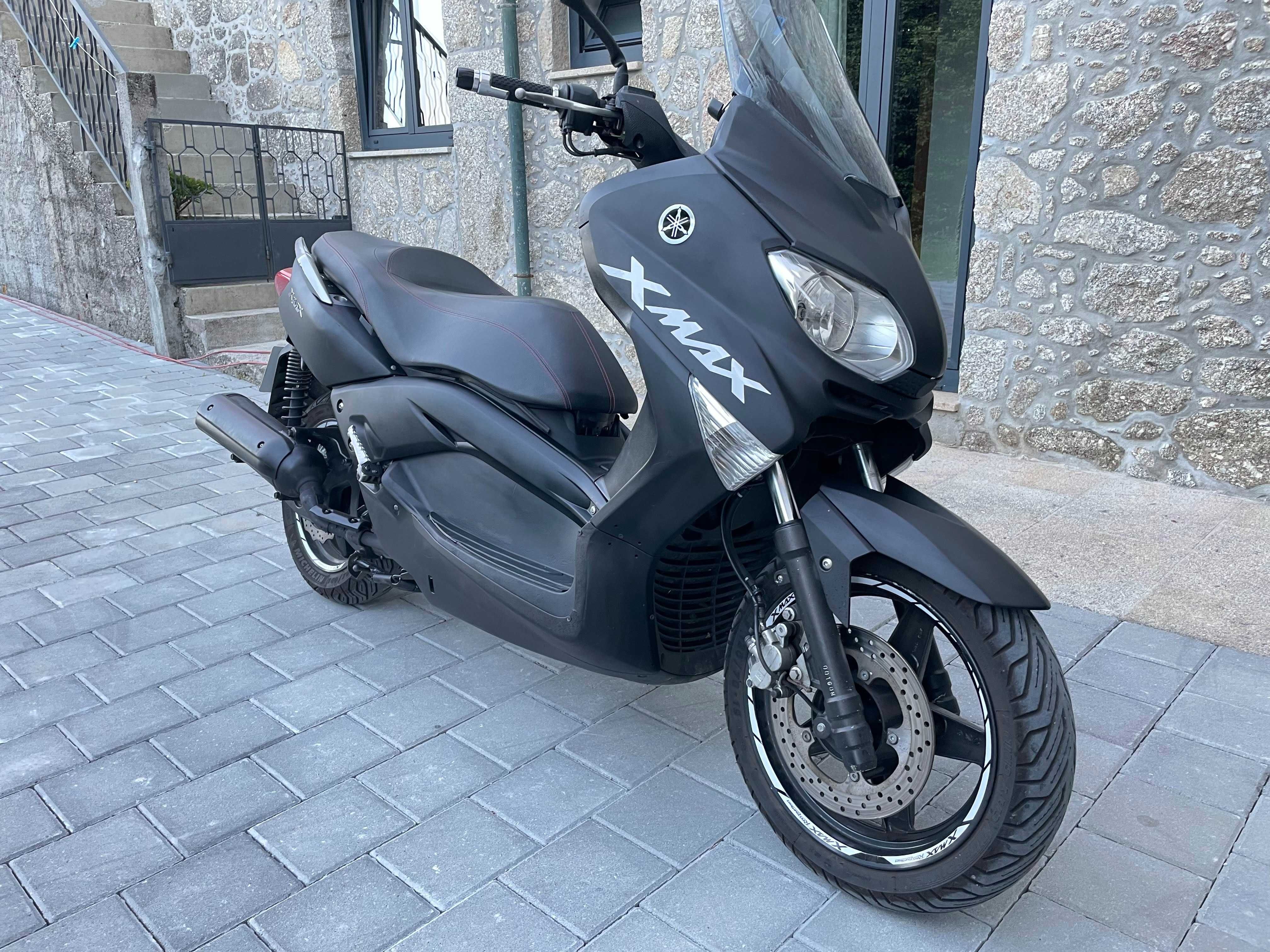 Yamaha X Max 125