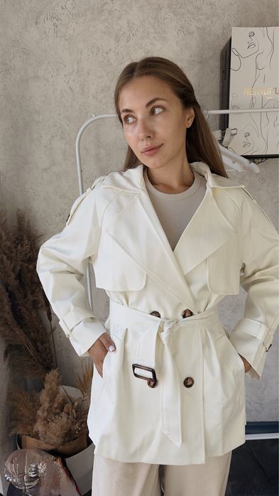 Білий вкорочений тренч кроп тренч білий