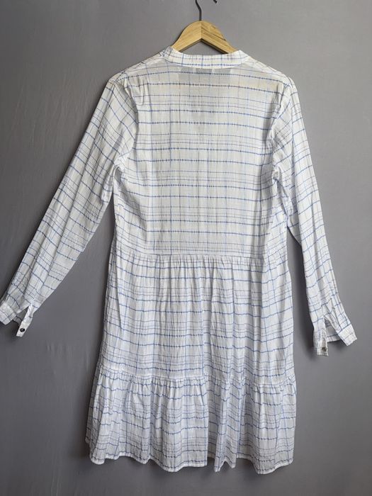 sukienka w kratę oversize falbany boho v-neck błyszcząca