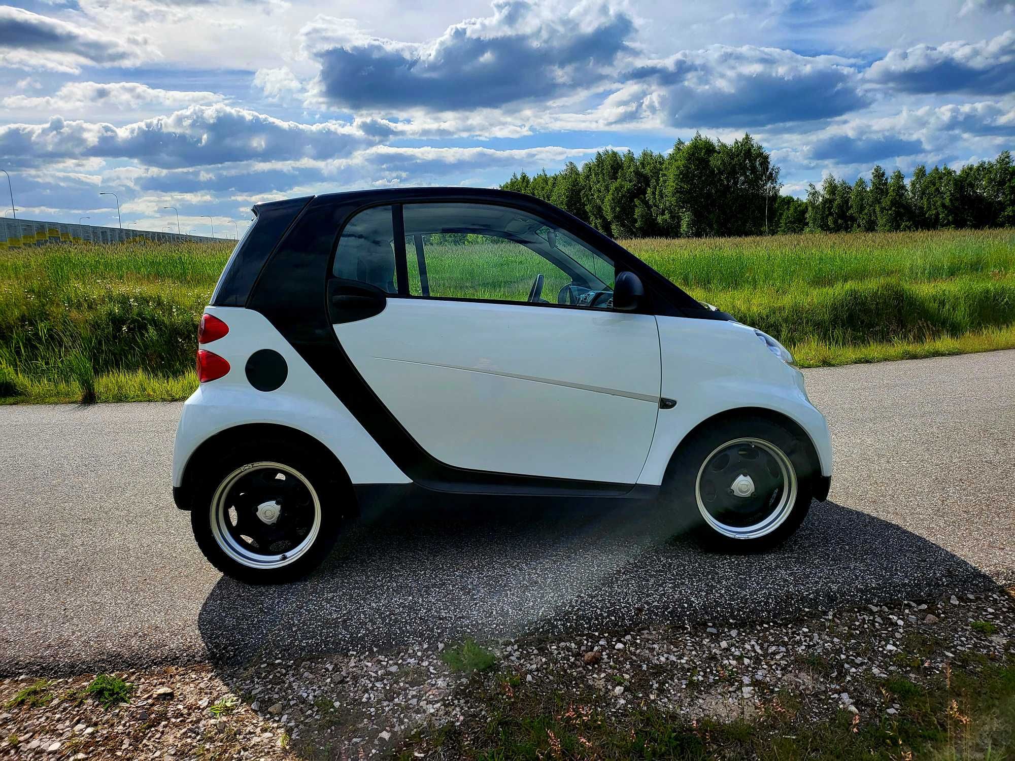 SMART FORTWO II  1.0 B klima radio automat  SUPER STAN