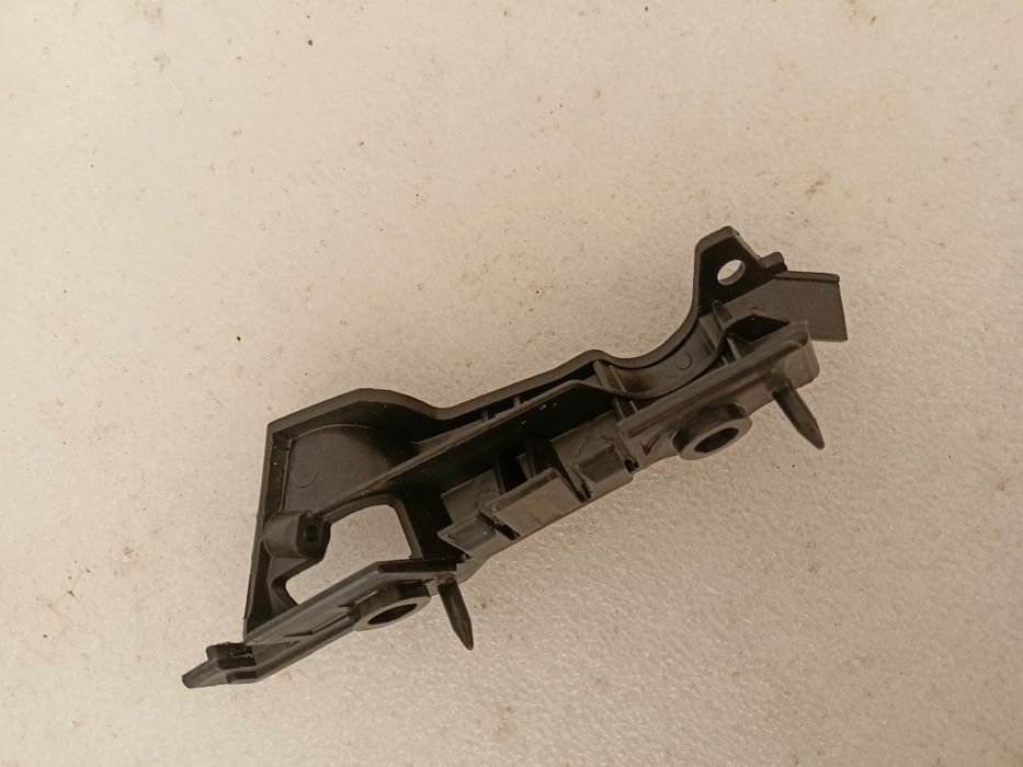 Audi A4 B8 8K 8K0 ślizg zderzaka lewy przód przedni mocowanie nowy