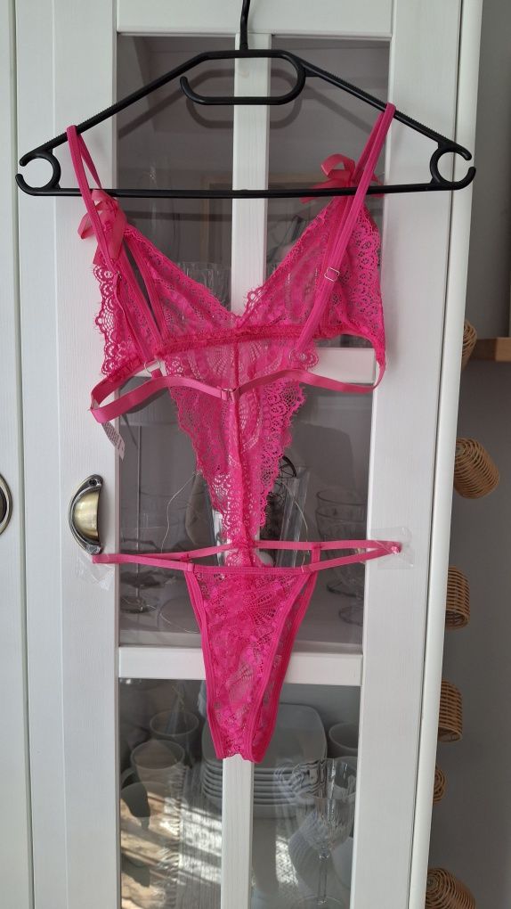 Różowe koronkowe body bielizna erotyczna S