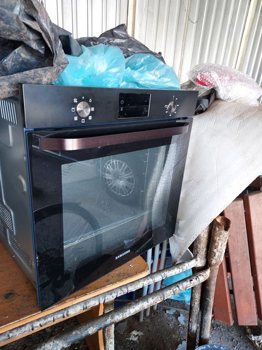 Drzwi piekarnika Samsunga