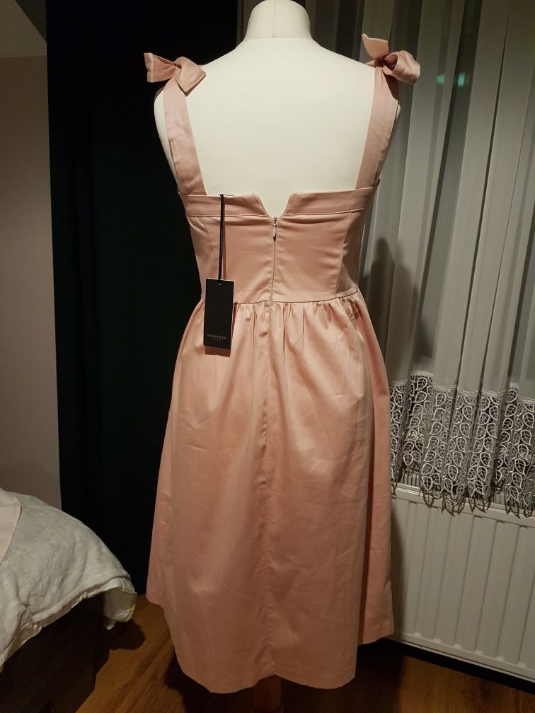 Piękna nowa sukienka pudrowy róż Reserved S 36