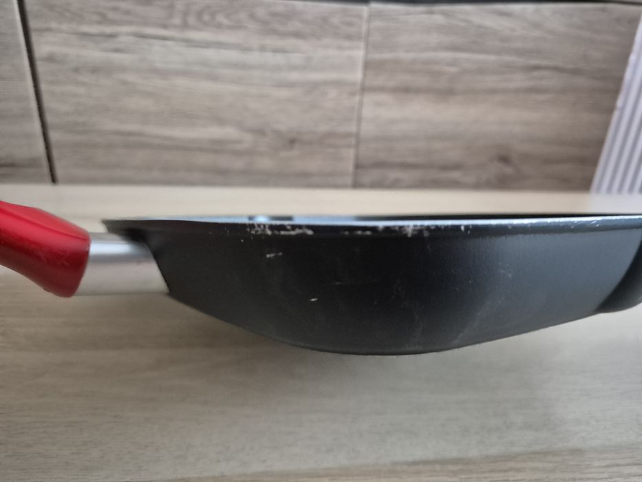 Patelnia grillowa na indukcję
