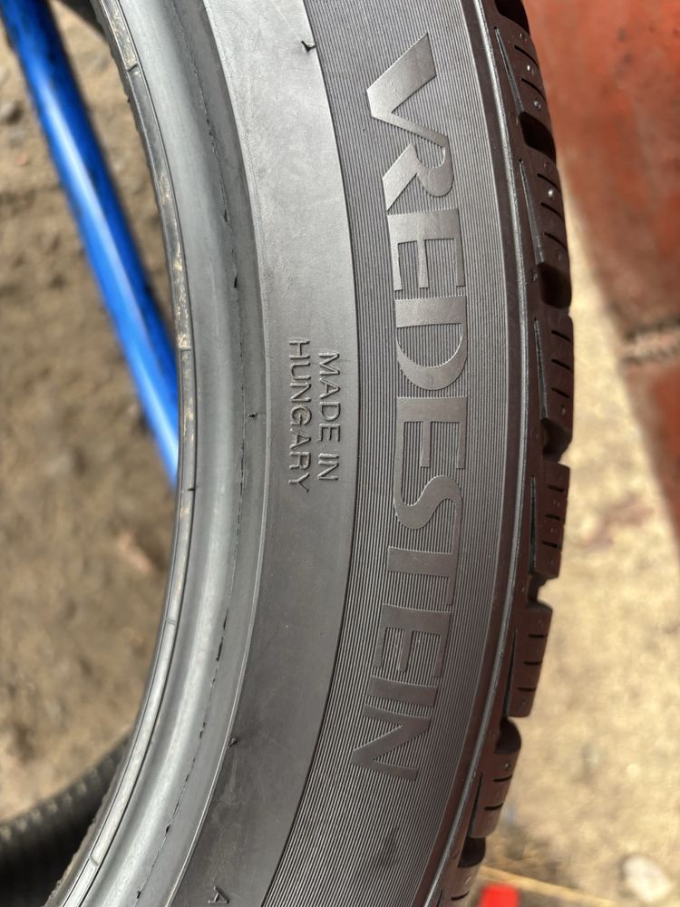 225/45/18 R18 Vredestein Quatrac Pro всесезонна 1 шт