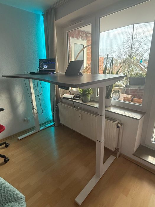 ! Duze biurko  mulimedialne 180/90 cm