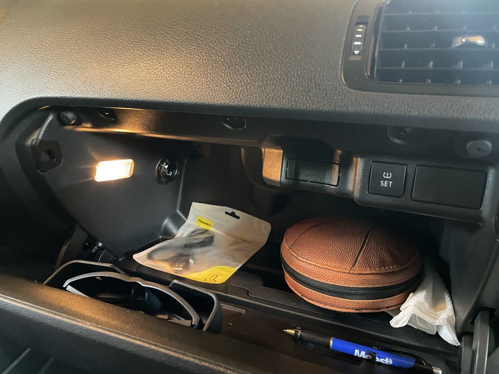 Volkswagen Polo 6C , 2015 рік , 1.0 MPI