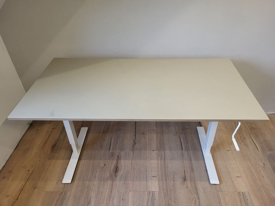 Stół regulowany Biurko Ikea Skarsta Trotten