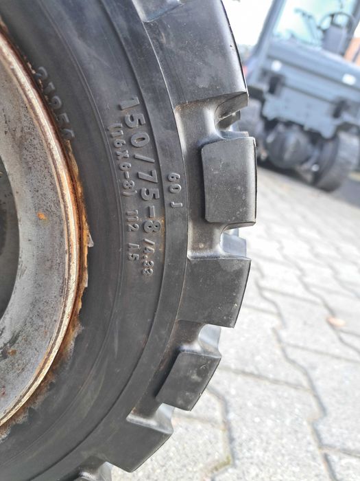 Opona pełna CONTINENTAL 150/75-8 do wózka widłowego - nowa