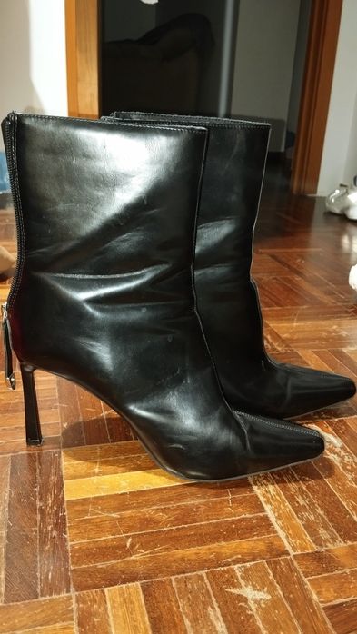 Bota preta cano médio