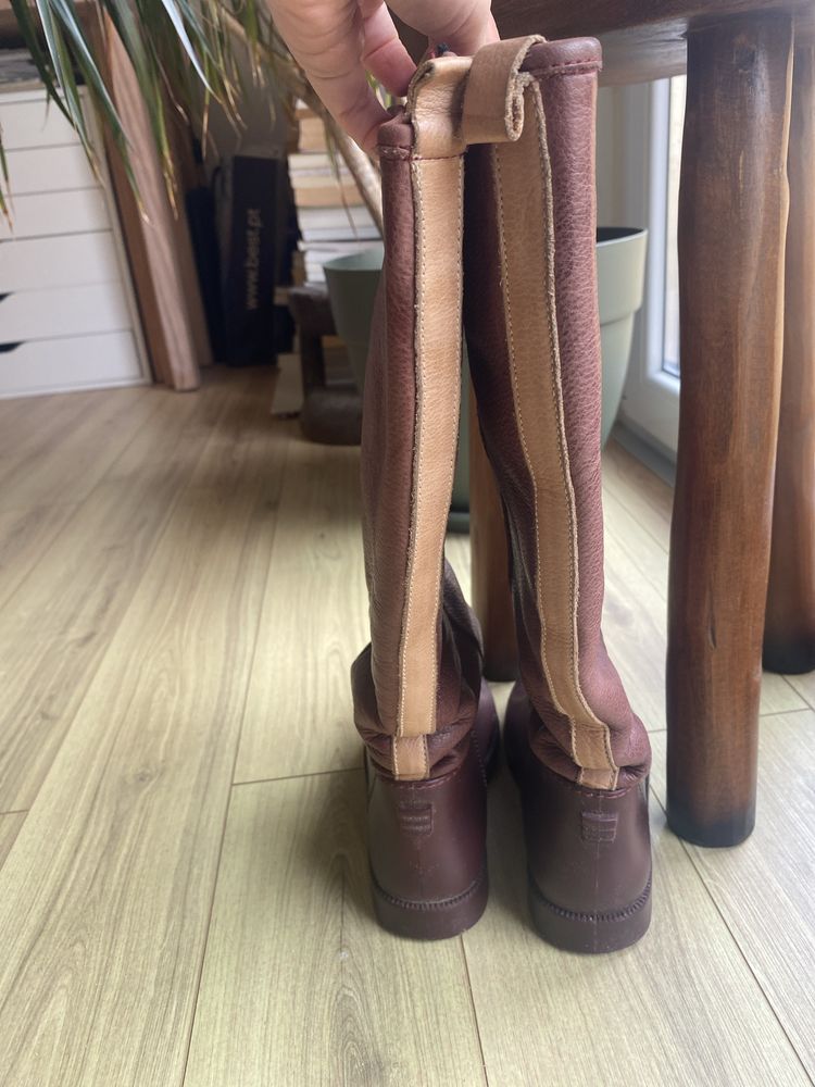 Botas impermeaveis bordeaux com pêlo interior