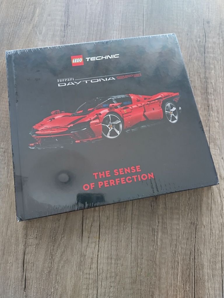 Livro Lego Ferrari Daytona SP3 - The Sense of Perfection