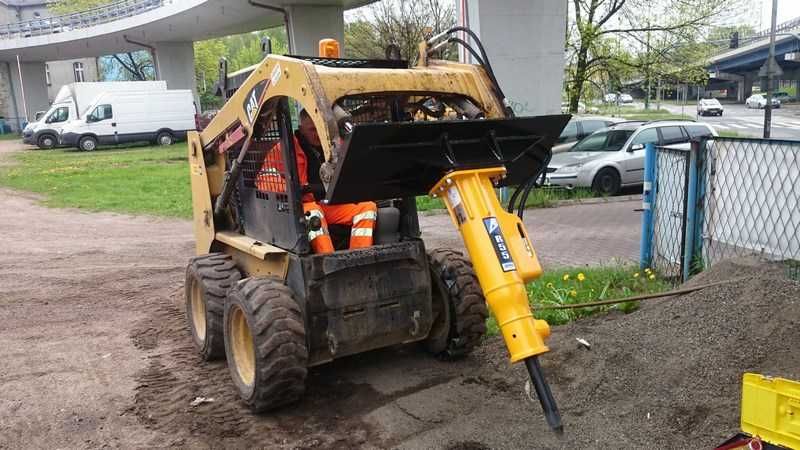 Młot hydrauliczny Arrowhead do miniładowarek Bobcat CAT JCB Case