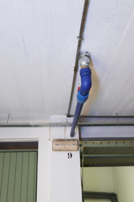 Garagem com anexo em Setúbal