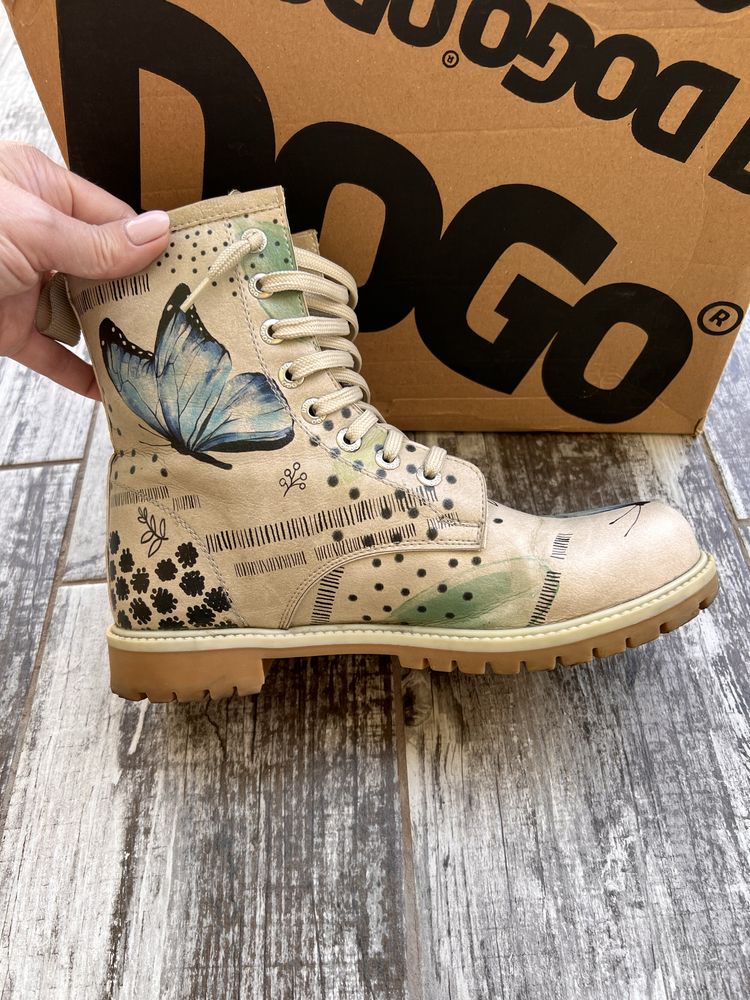 Брендове взуття Karl Lagerfeld Michael Kors UGG Massimo Dutti