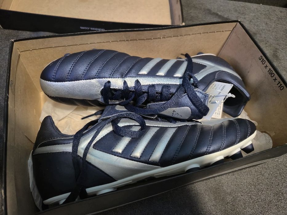 Buty piłkarskie Adidas korki