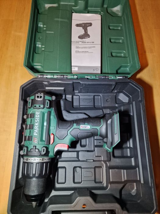 Aparafusadora ParkSide 20V Nova na caixa