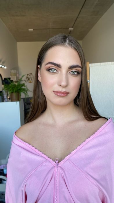 Візажист, стиліст по зачіскам |Визажист на дом