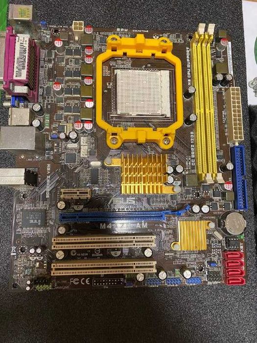 Материнская плата Asus M4A78-AM (AM3, AMD 780G, PCI-Ex16)