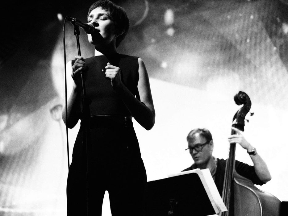 вокалистка ищет гитариста