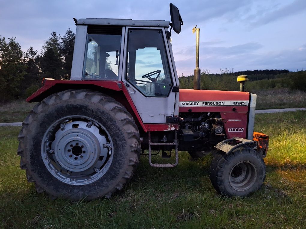 Sprzedam Traktor Massey ferguson 690. Zamienie