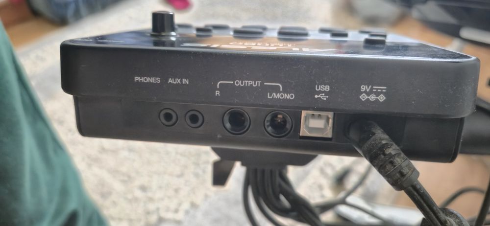 Електронна ударна установка Alesis Turbo