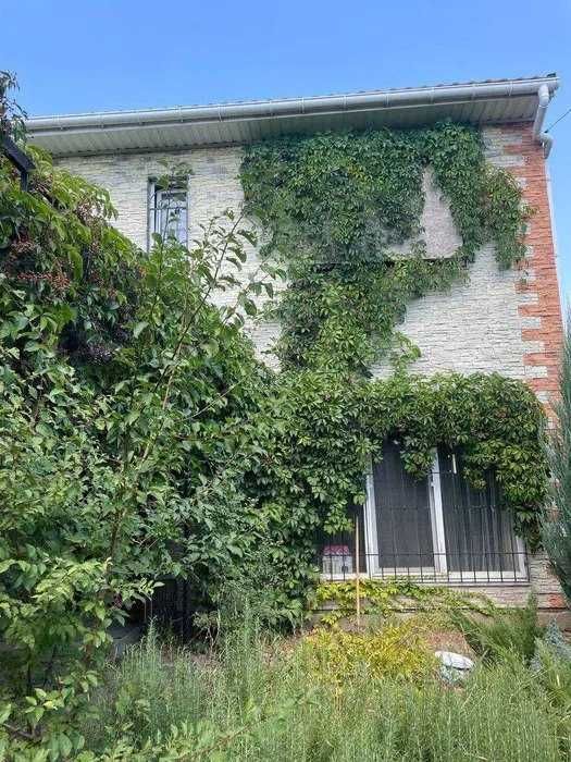 Продам  дом и полдома на одном участке Дальницкое шоссе район ВАЗа