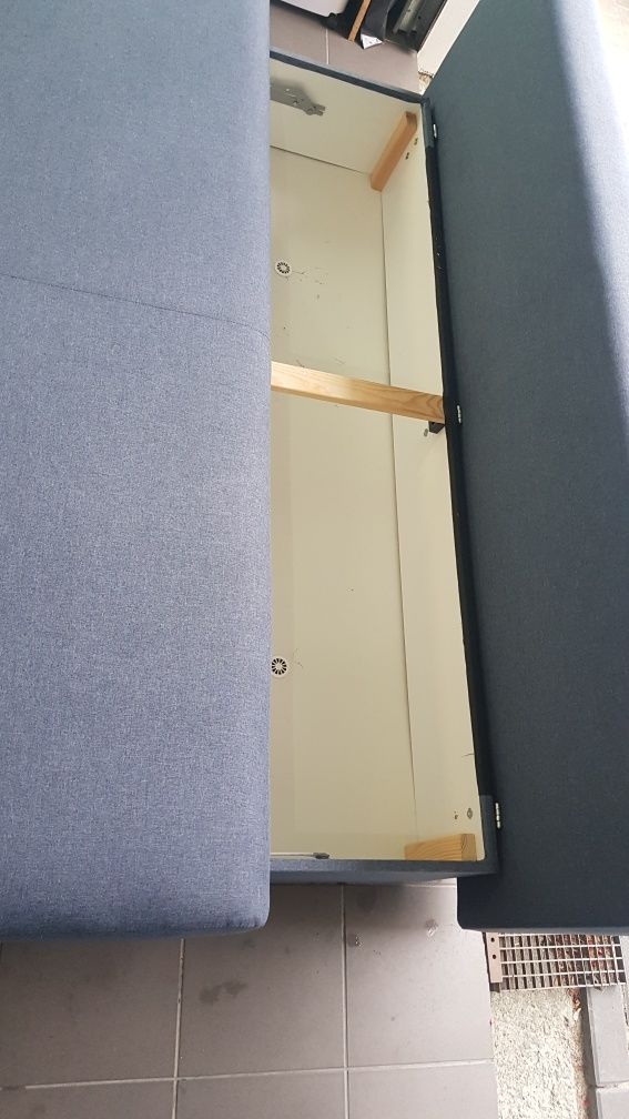 Kanapa, wypoczynek z funkcja spania
