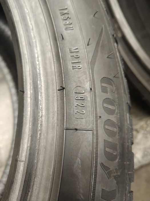 2X 245/45R18 100V Goodyear Ultragrip Performance+ 9mm 2022