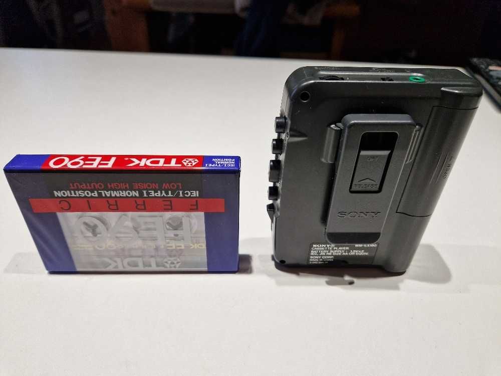 Walkman SONY WM-EX190 oraz kaseta TDK FE90