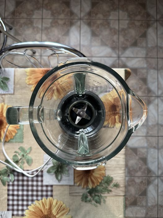 Blender kielichowy Beko 600w