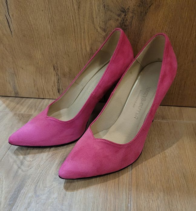 Szpilki, obcasy 10 cm, rozmiar 38, różowe, fuksja, zamszowe