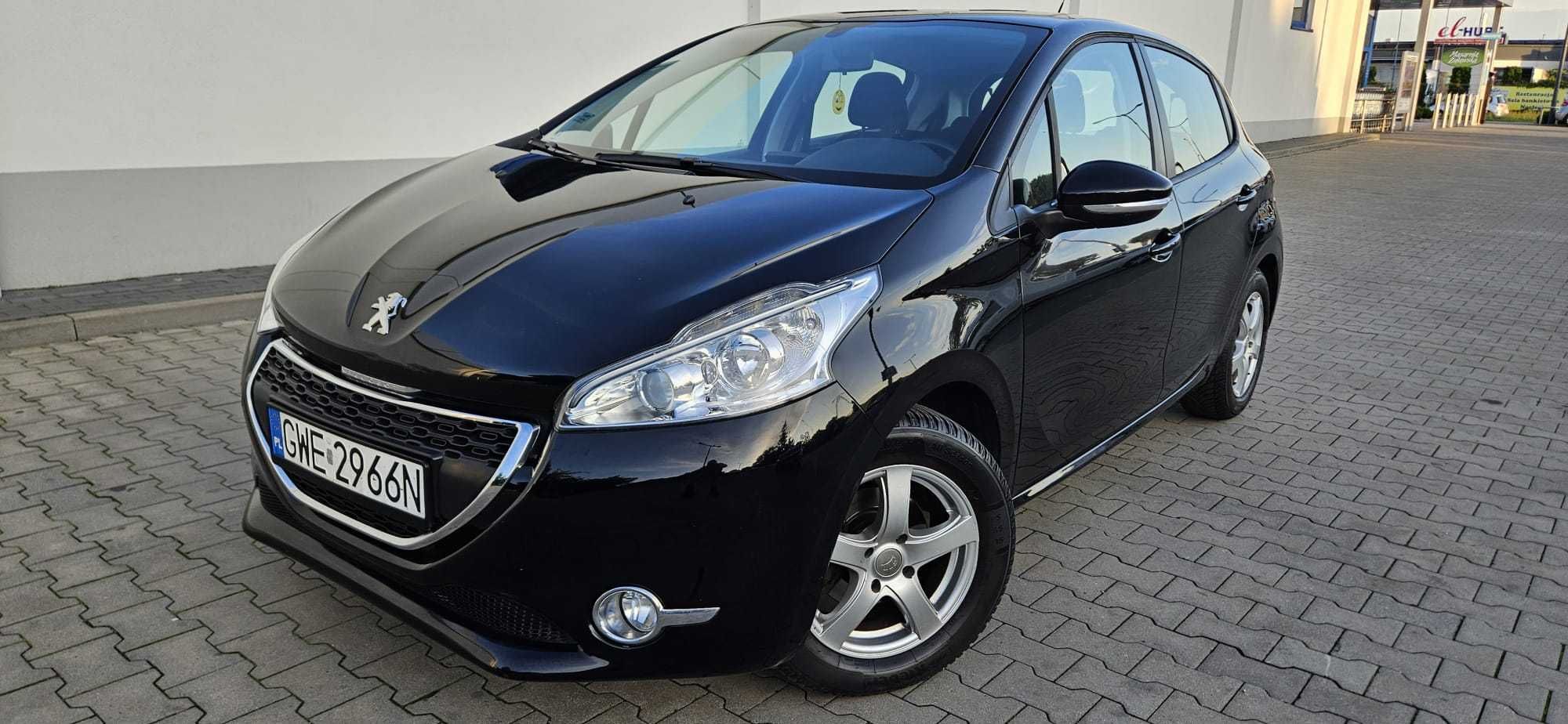 Peugeot 208 r.2014 1,2 VTi Active 82km-Salon PL , przebieg 92 tys