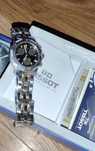 Продаю оригинал кварц швейцарские часы Tissot prs200