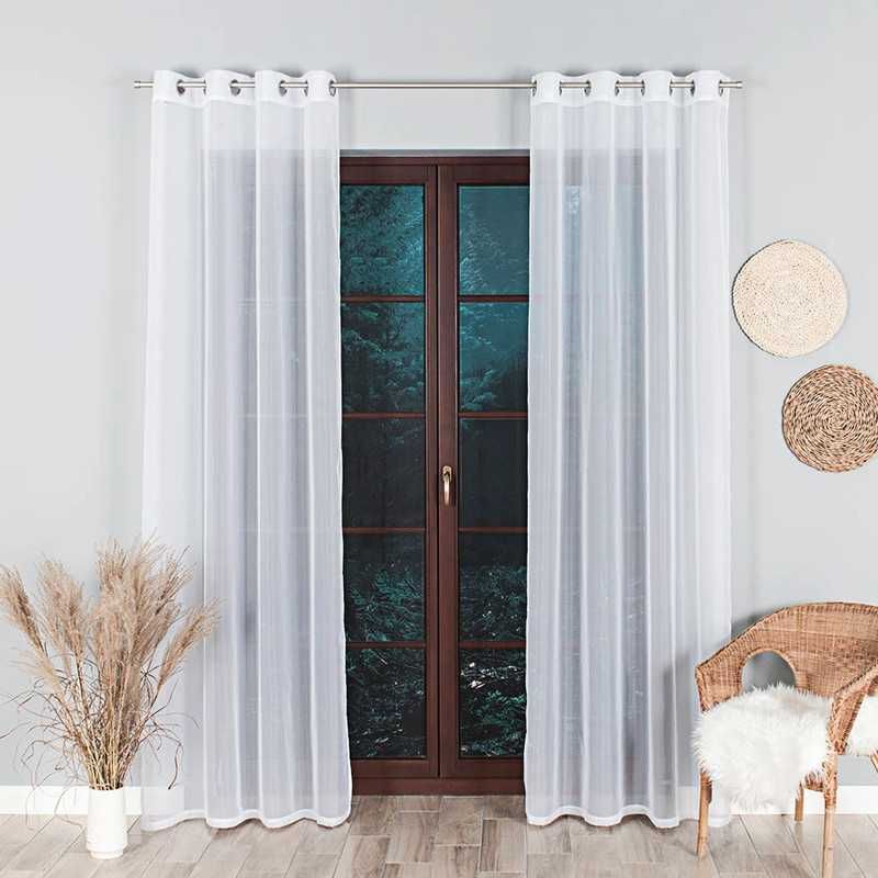 4 nowe firany z woalu na srebrnych przelotkach szer. 140 cm, wys. 250