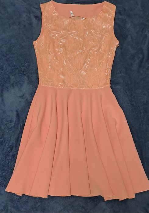 Сукня на свято чи на кожен день