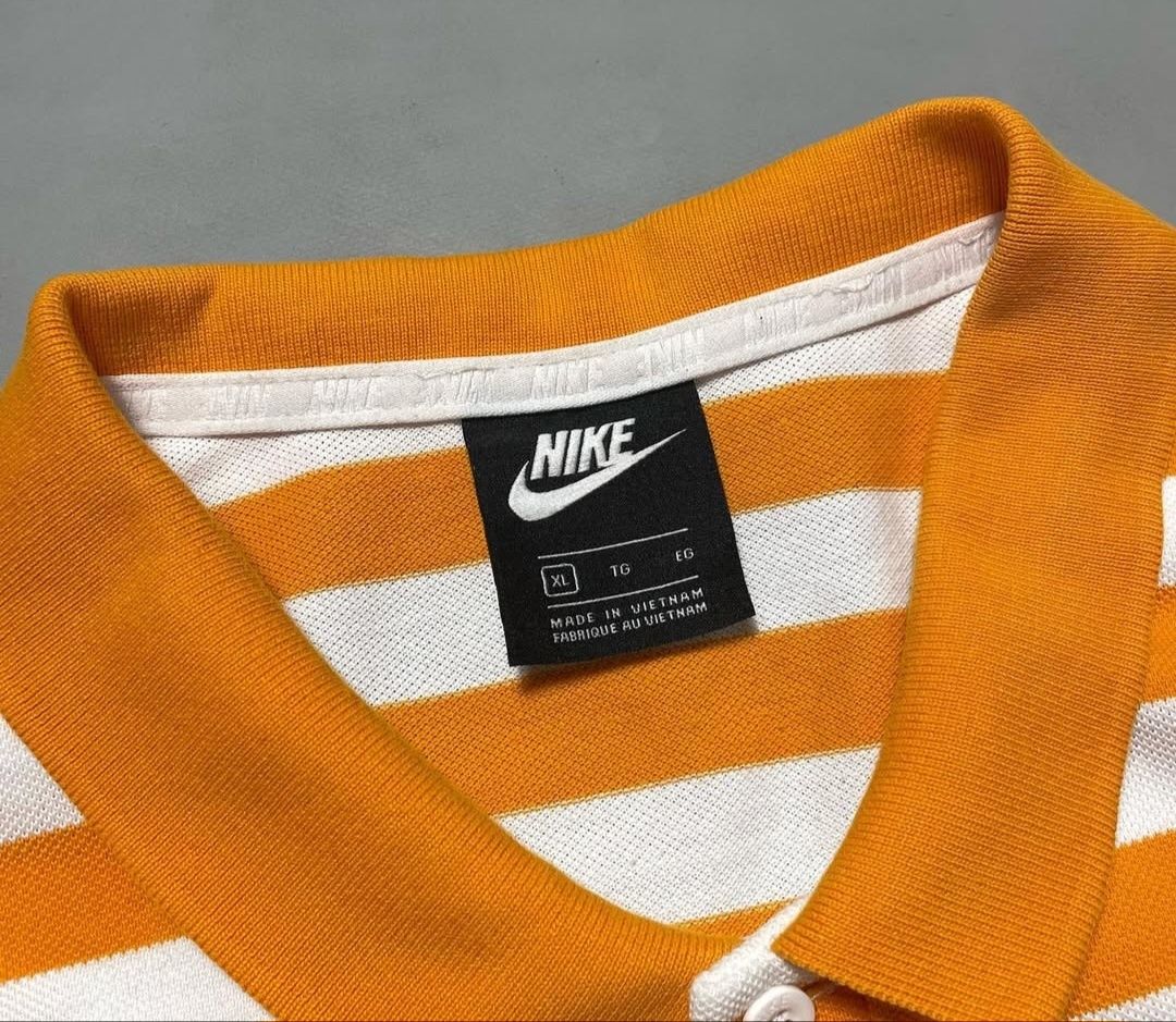Оригіналне  Рідкісне поло з коллекції  Nike/ Nsw