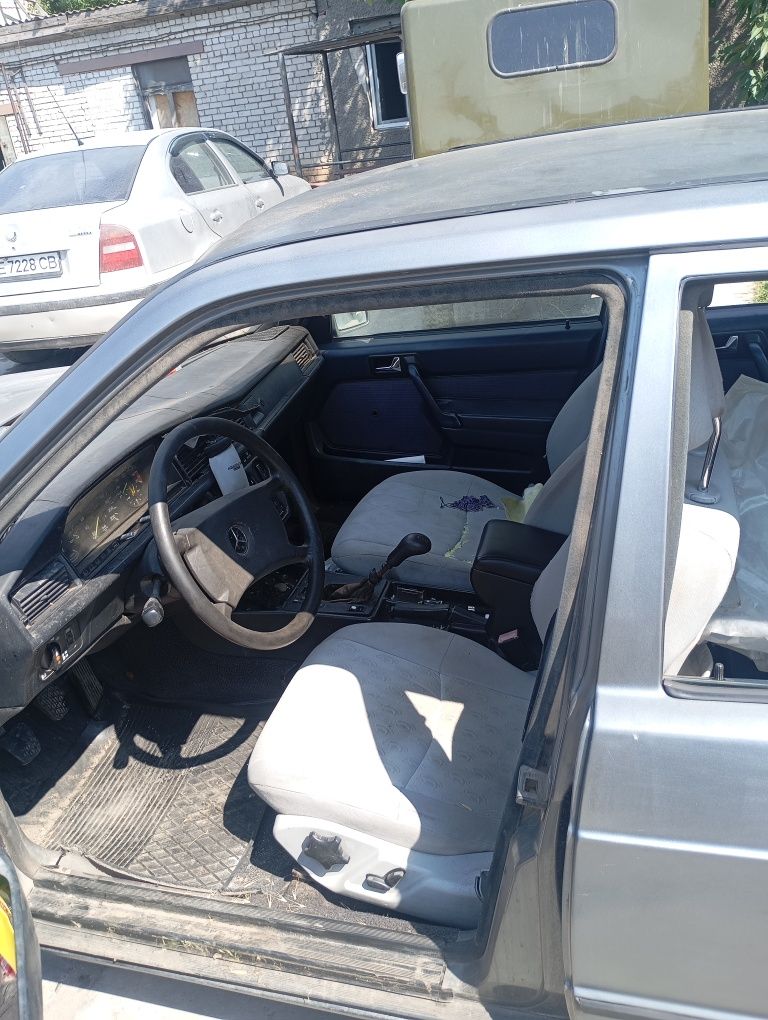 Продам Мерседес w201