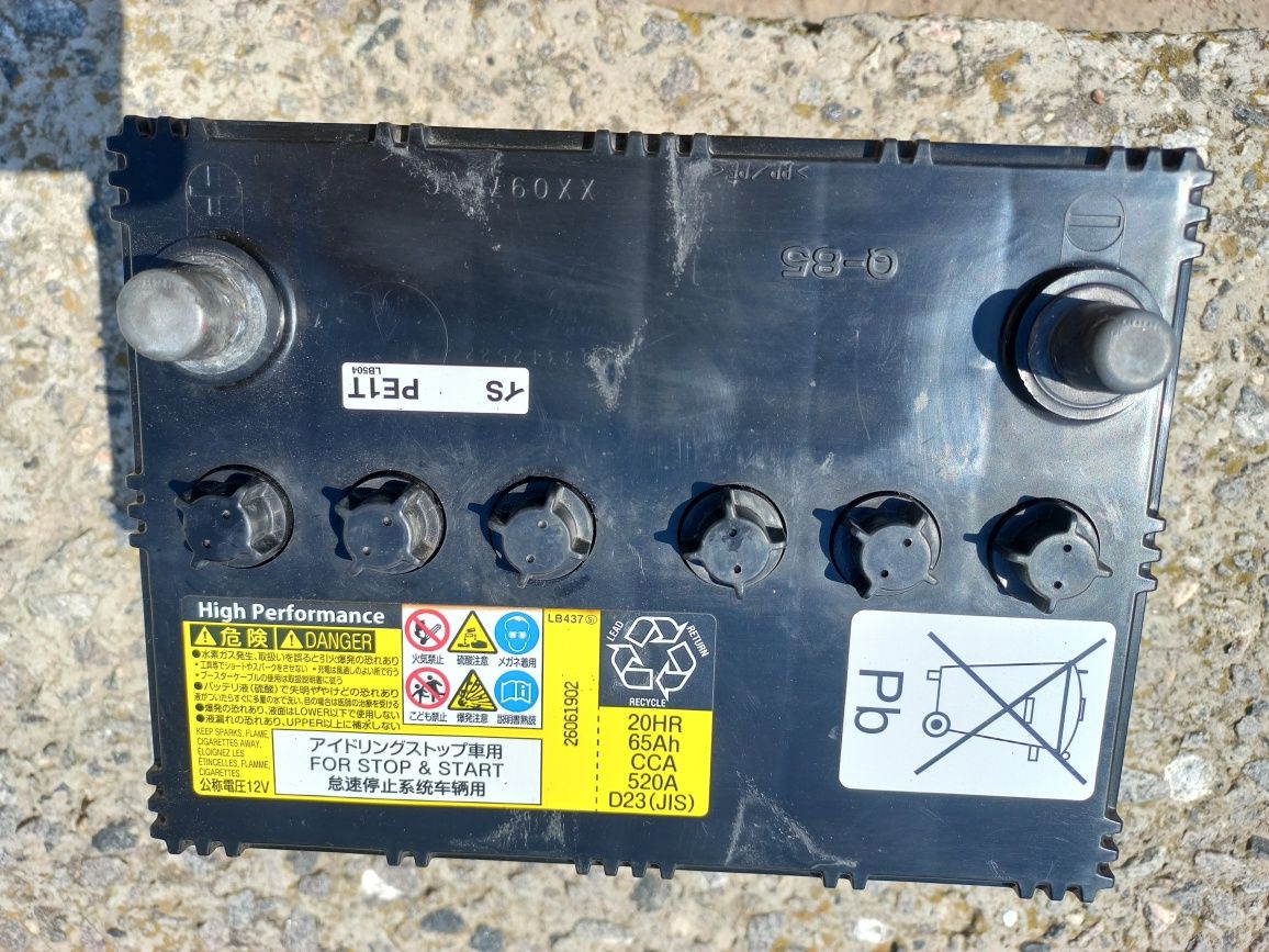 Аккумулятор Yuasa 12V 65Ah 520A EFB START STOP Battery
