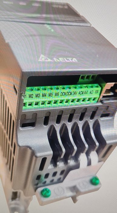Falownik Delta VFD-e PLC 1200z Falownik 0.75kW 750W VFD007e43T