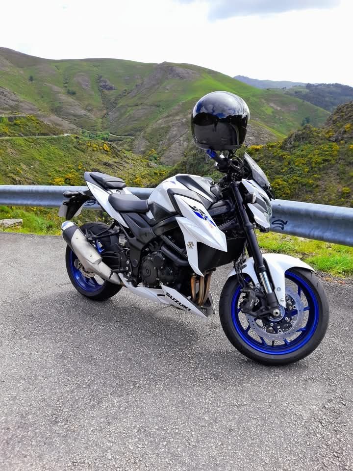 gsxs 750 suzuki impecável