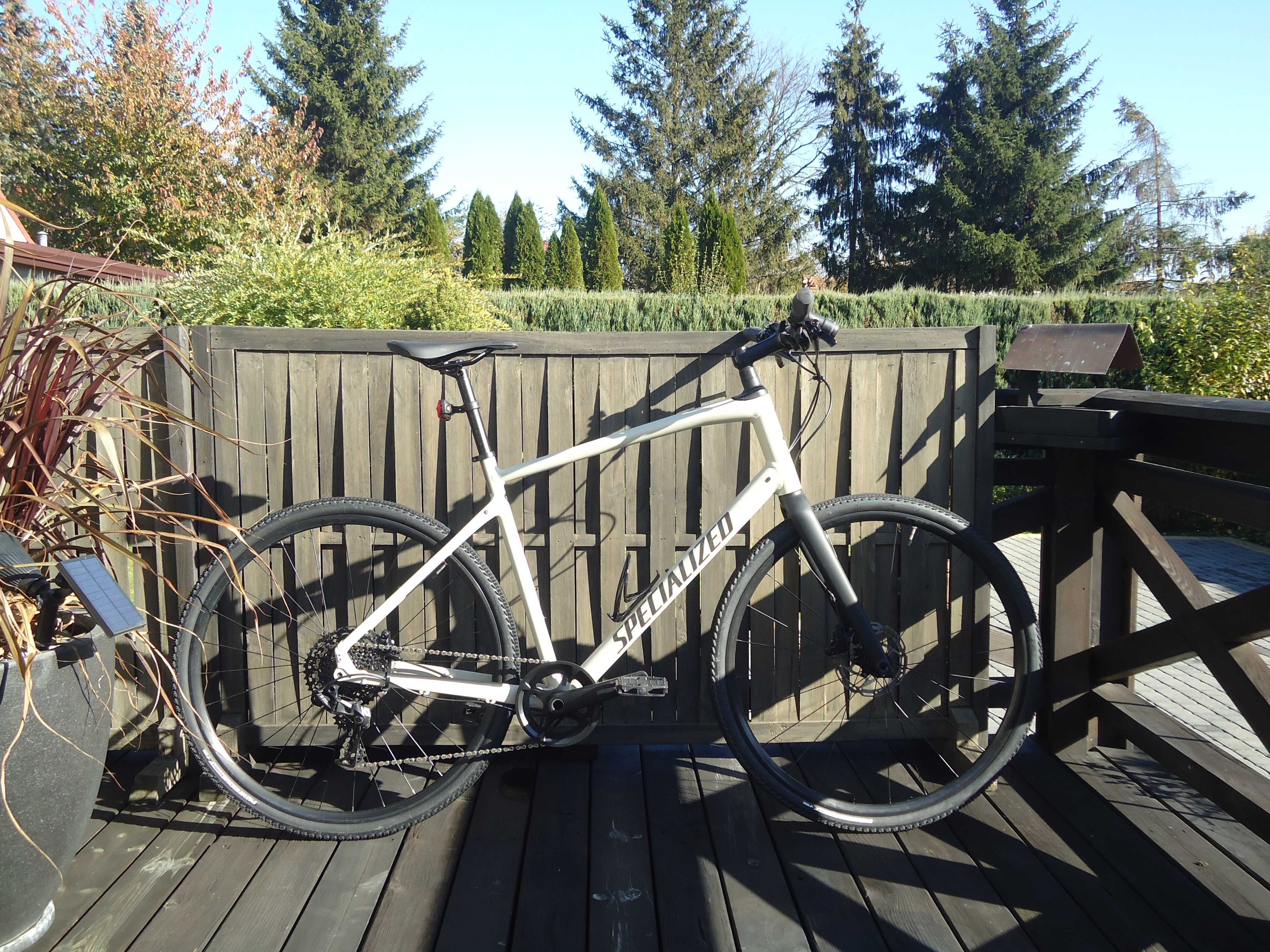 koła rowerowe 28-29 cal 700C gravel fitness Specialized czarne