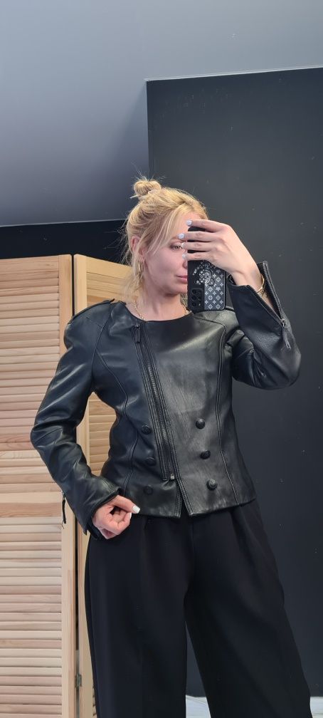 Шкіряна куртка від Zara, розмір М(маломірить), 100% шкіра