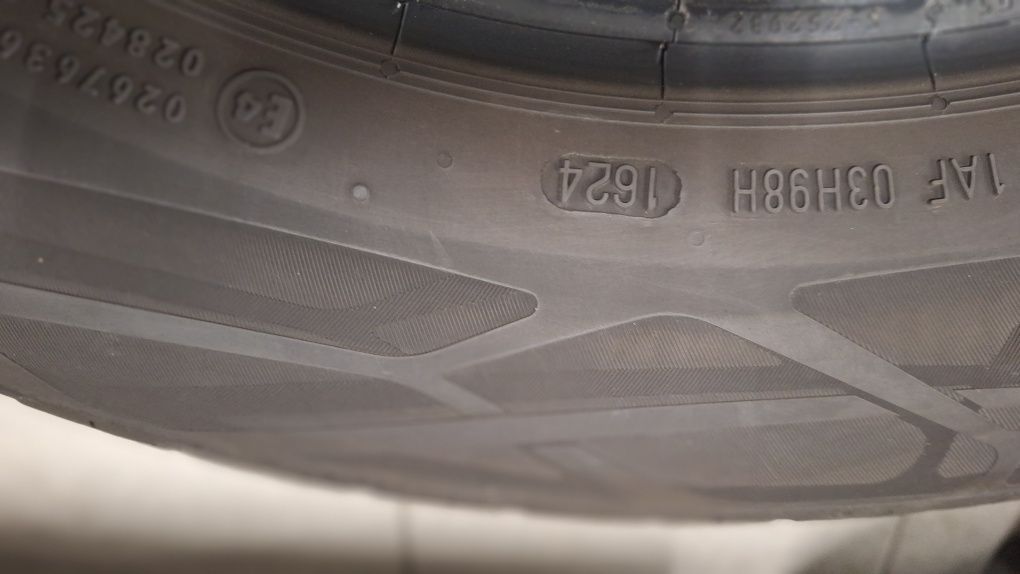 Continental EcoContact6 215/60R17