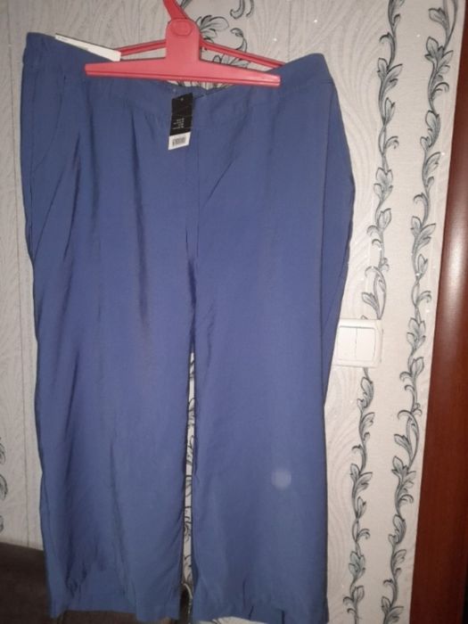 Продам жіночі штани кюлоти великого розміру.