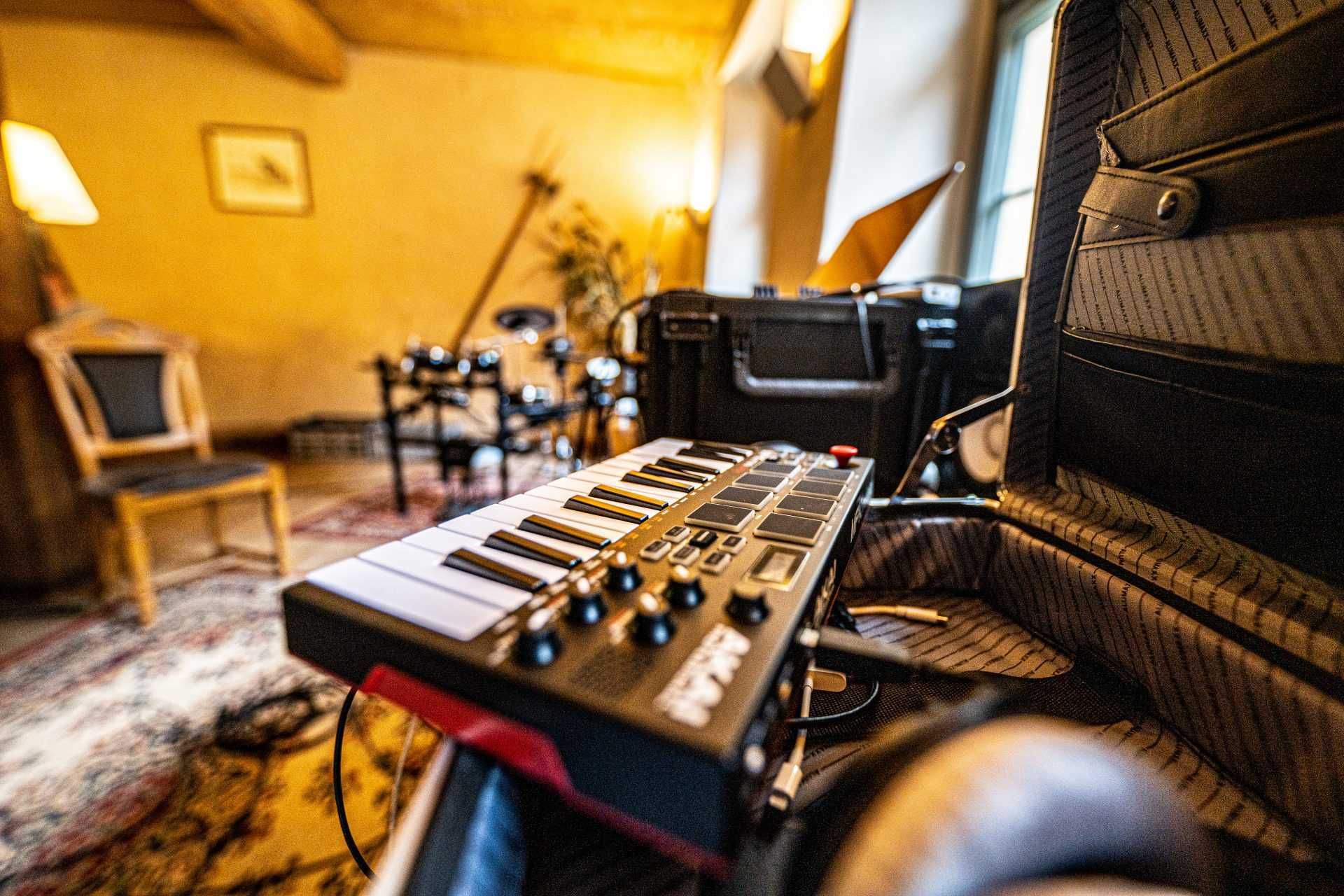 Korg Kontrol 49 ! NOVO ! Excellent MIDI Controller !