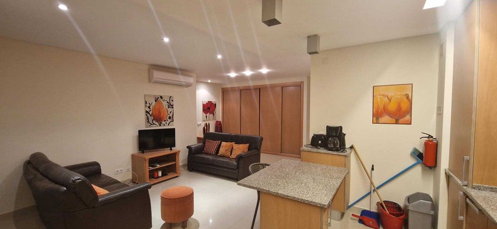 Apartamento T1 para férias com piscina a 100m praia São Martinho Porto