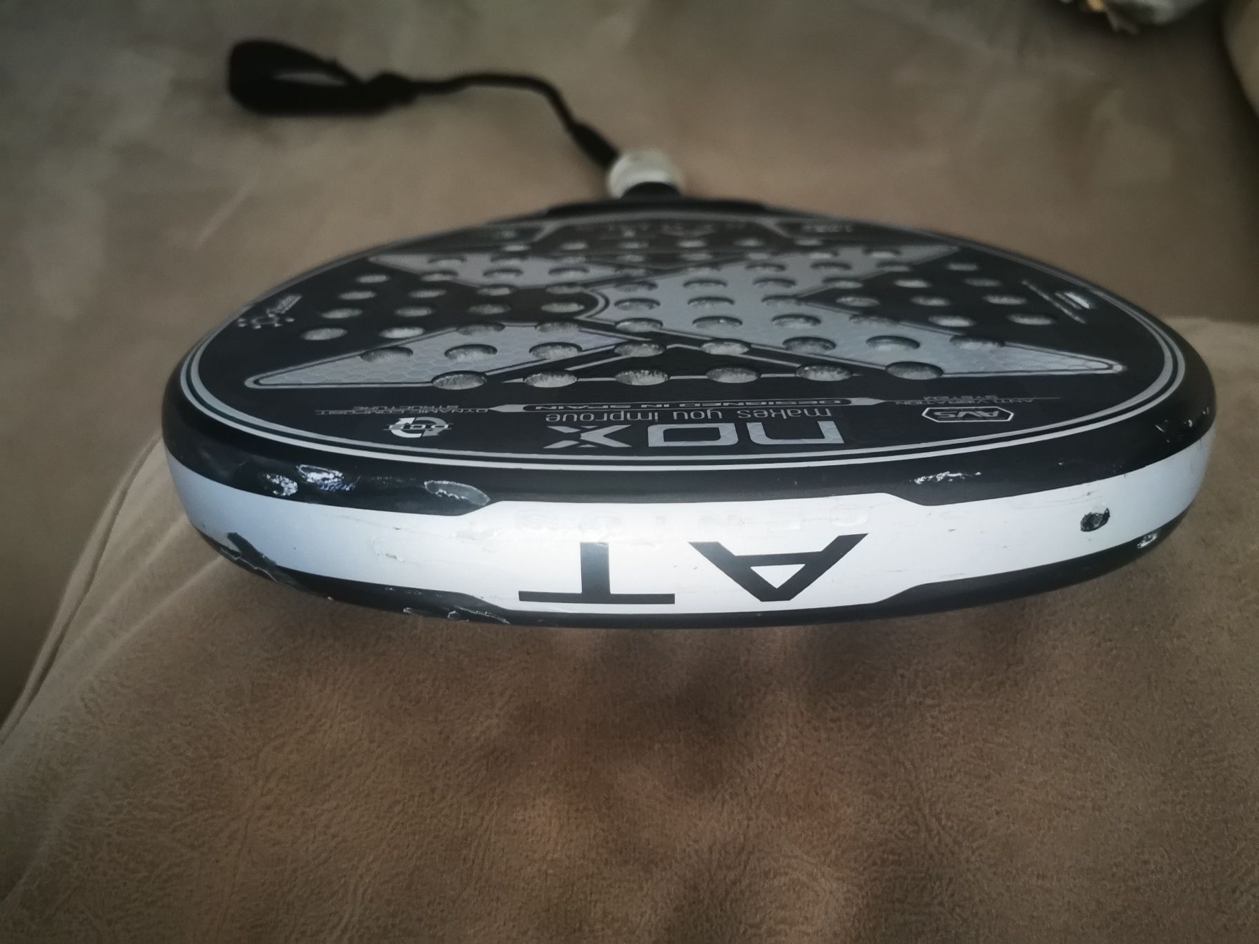 Raquete padel Nox AT LUXURY Series 18K