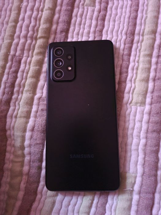 Tenh9 para venda este telemovel  samsung A 52